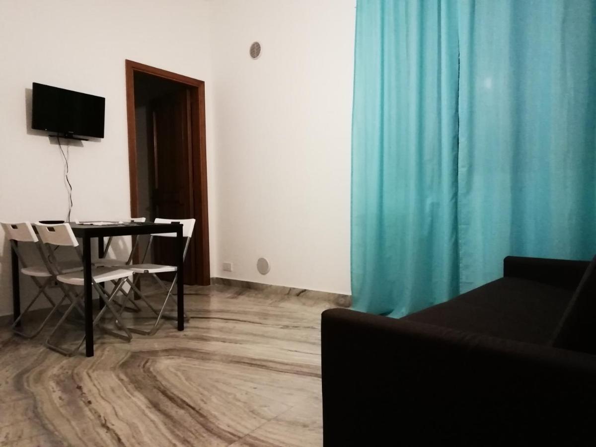 Thomas'S Home - Appartamento A Comiso Dış mekan fotoğraf