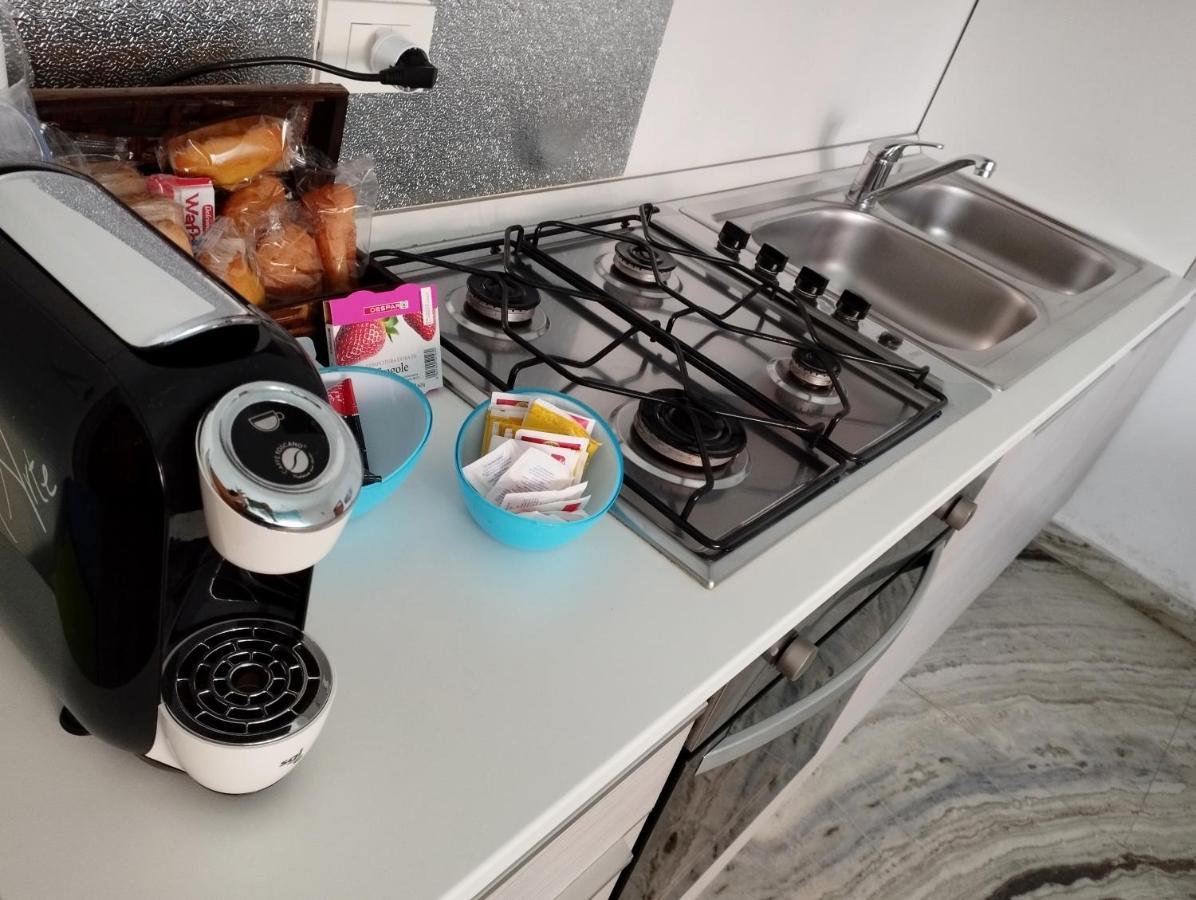 Thomas'S Home - Appartamento A Comiso Dış mekan fotoğraf